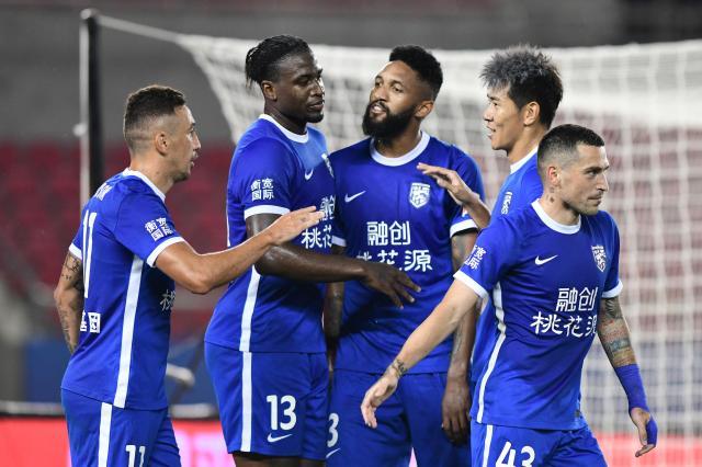 杏彩网页版-马德兴总结中超前5轮：准备期重要 谢晖能坚持多久